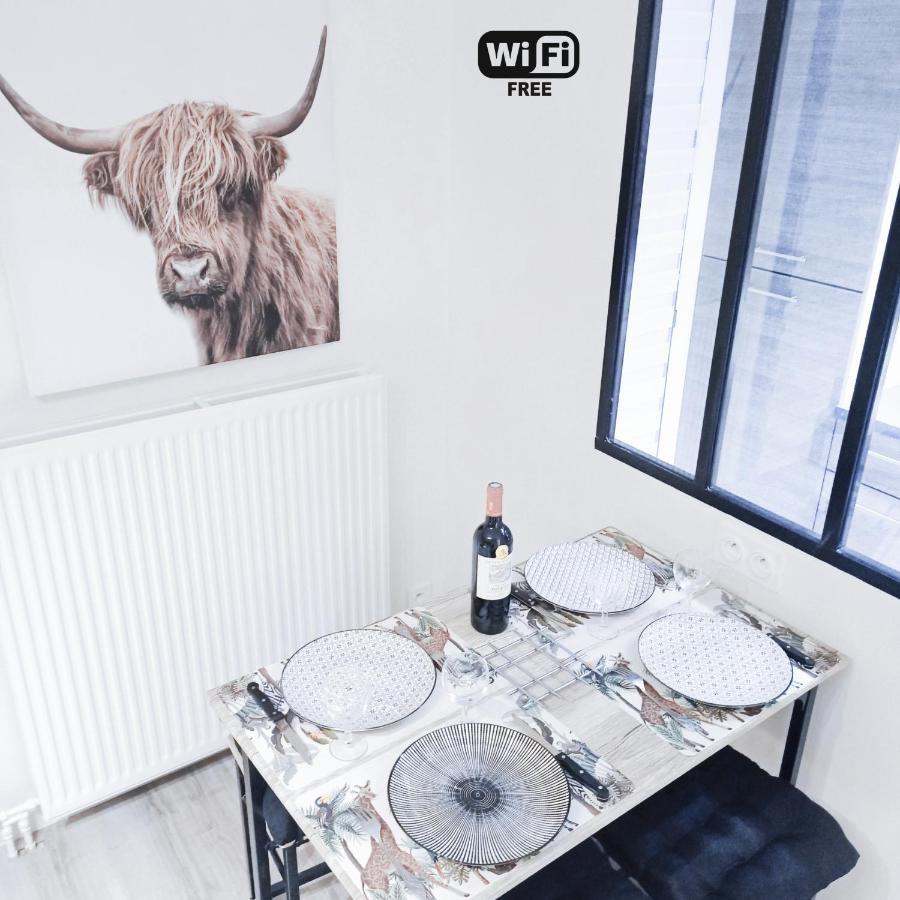 Detente & Jardin By Beds4Wanderlust - Charmant T2 Avec Jardin - Gare Plaisir-Grignon, Versailles 20Km Exterior foto